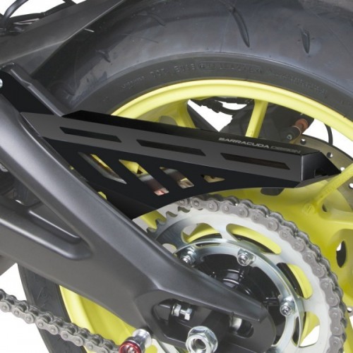 BARRACUDA Copricatena nero in alluminio per YAMAHA MT 09 2017 / 2020