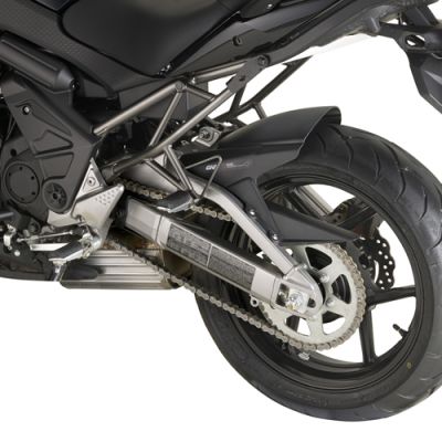 GIVI Parafango specifico in ABS colore nero per KAWASAKI VERSYS 650 2010 / 2014