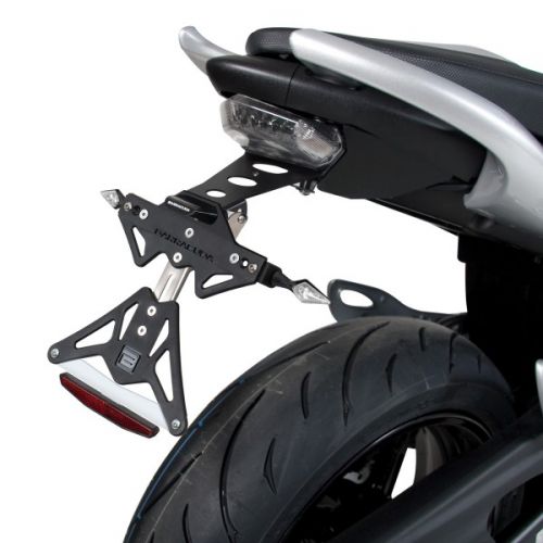 BARRACUDA Portatarga reclinabile con Fanale a Led per SUZUKI GLADIUS 650