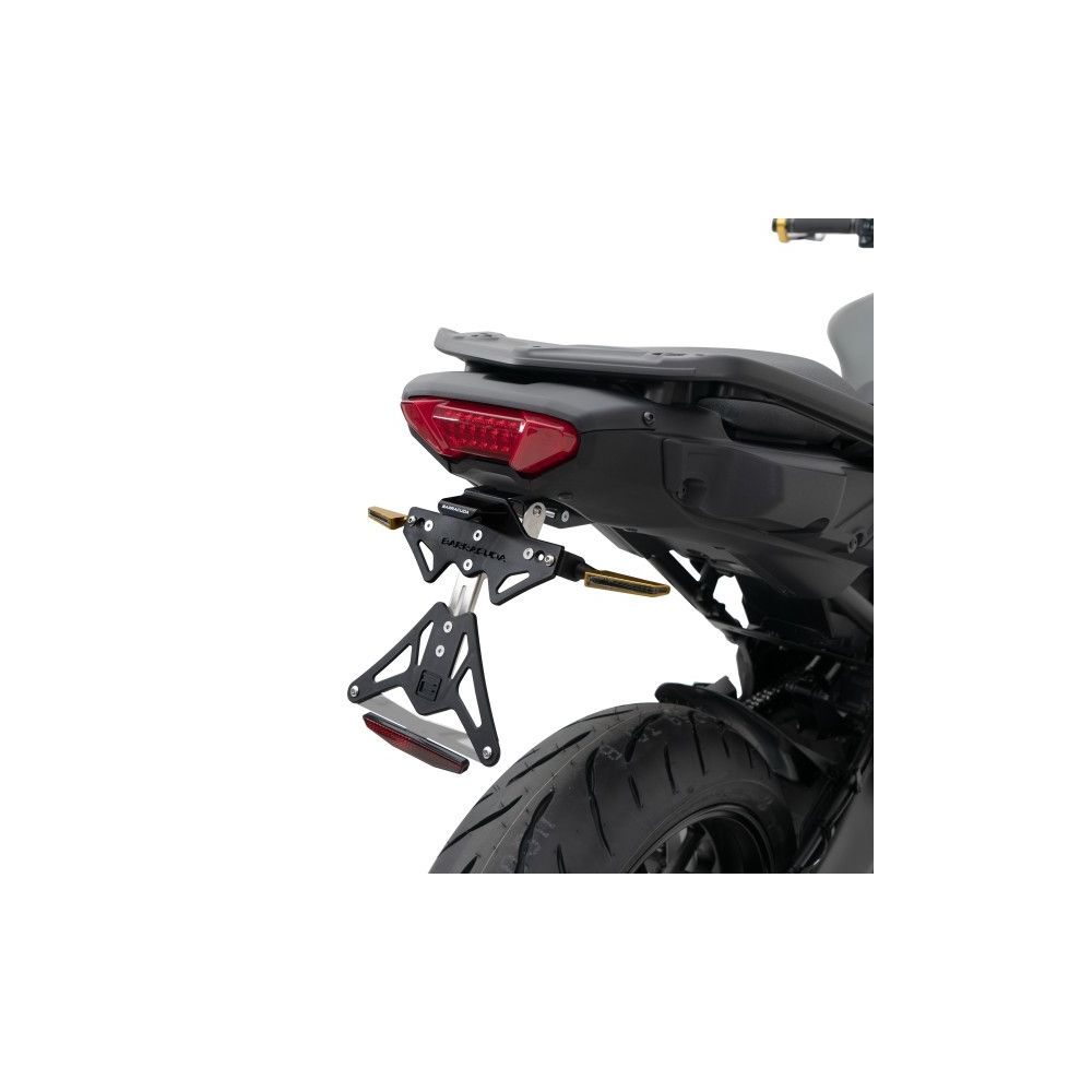 BARRACUDA Portatarga reclinabile per frecce aftermarket per YAMAHA TRACER 900 / GT 2018 / 2021 - TRACER 9 2022 / 2023