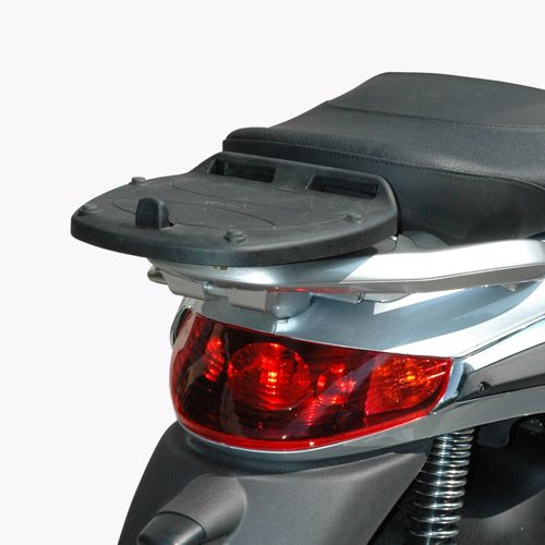 Attacco GIVI E344 Monolock per Piaggio Beverly e Tourer 125 - 500