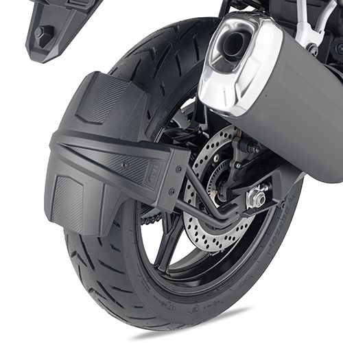 GIVI RM3125KIT kit attacchi specifici con paraspruzzi RM02 per SUZUKI GSX-8S 2023 / 2026 - V-STROM 800 SE / DE 2023 / 2026