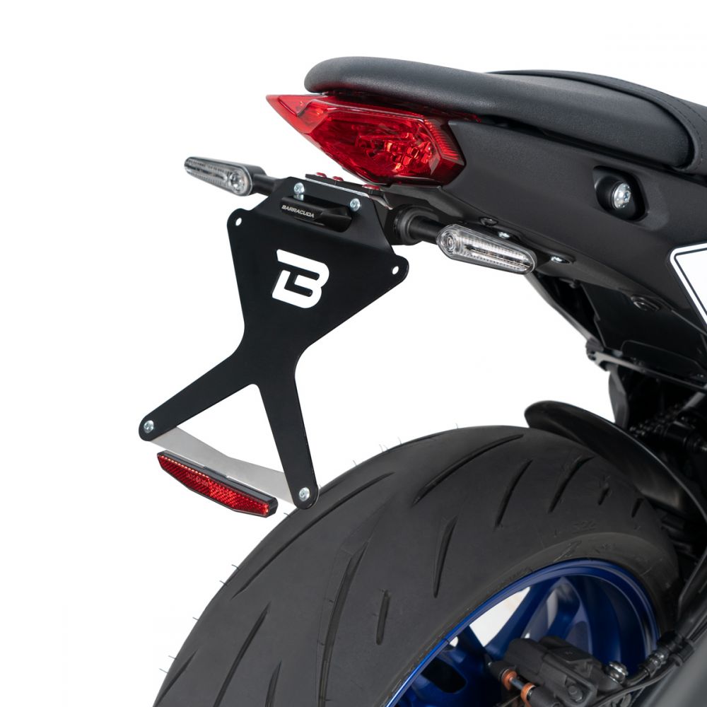 BARRACUDA Portatarga SPECIFICO per Frecce a Led ORIGINALI per YAMAHA MT-09 2021 / 2022