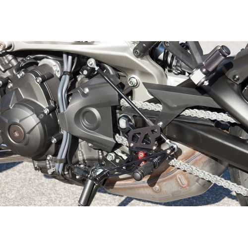 Pedane arretrate multiposizione 2-Slide LSL 118Y129 per YAMAHA MT-09 / Tracer 900 / XSR 900