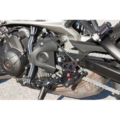 Pedane arretrate multiposizione 2-Slide LSL 118Y129 per YAMAHA MT-09 / Tracer 900 / XSR 900