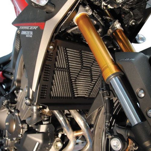 ISOTTA Protezione radiatore in alluminio nero per Yamaha Tracer 900 2015 / 2017