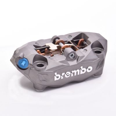 Pinza Freno Anteriore Fissa Radiale Brembo M4 32 SX corpo titanio 4 pistoncini 32 mm interasse fori 100 mm