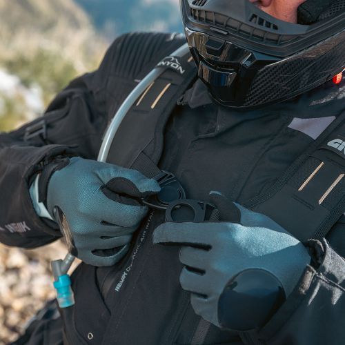 GIVI GRT731 Zaino da enduro 12 litri con predisposizione per sacca idrica