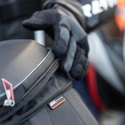Borsa Sella GIVI ST607+ Sport-T Termoformata Espandibile 22 - 26 Litri