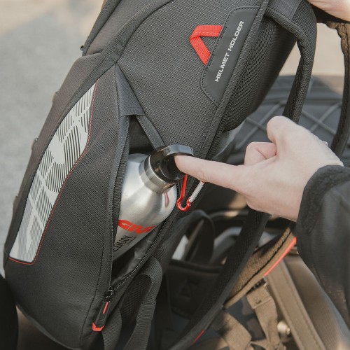 Zaino GIVI EASY13 Easy-T con Tasca Termoformata e Porta Casco 18L
