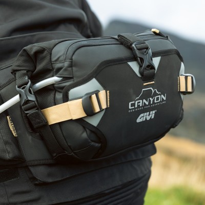 Marsupio GIVI GRT732 Canyon Enduro Impermeabile Sacca Idrica 8L
